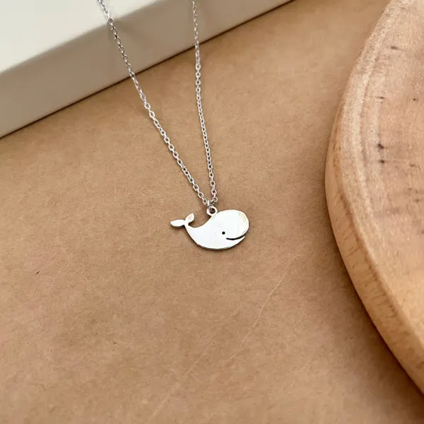 Whale_Pendant_Necklace_for_Women_&_Girls