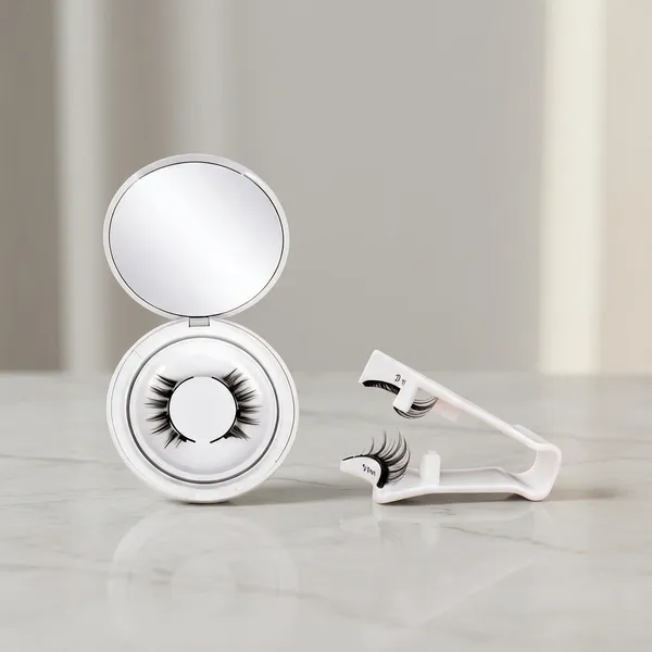 Black_Premium_Synthetic_Silk_Micro-Fibers_And_Stainless_Steel_Applicator_Magnetic_False_Eyelashes_For_Women