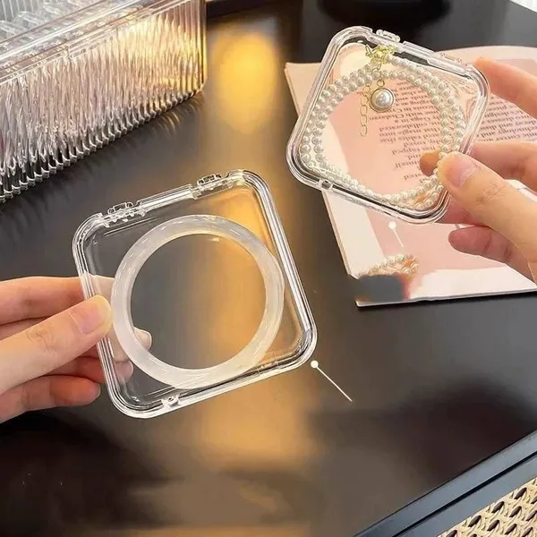 Transparent_Acrylic_Jewellery_For_Home