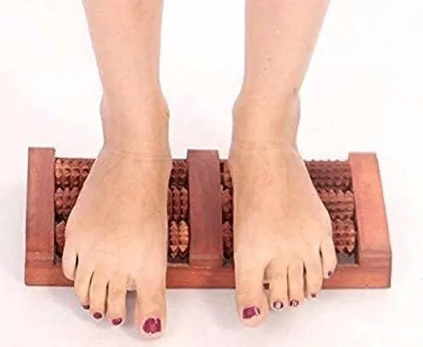 Foot_Massager_Wooden_With_6_Rollers,_Designed_For_Stress_Relief_Acupressure_Therapy_Enhances_Blood_Circulation_Relieves_Foot_Pain_And_Provides_Deep_Relaxation_For_Home_And_Office_Use