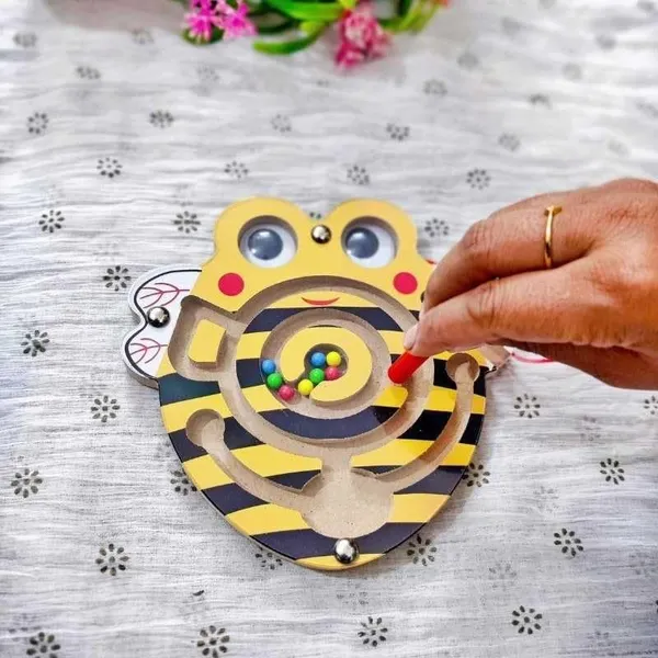 WOODEN_MAZE_GAME(HONEY_BEE)