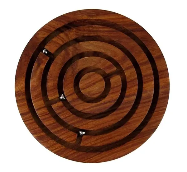 WOODEN_LABYRINTH_BOARD_GAME