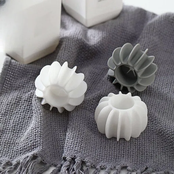 Laundry_For_Washing_Machine_Reusable_Scrubbing_Balls_Cleaning_And_Carel_To_Prevent_Wrinkling_And_Tangling_Of_Clothes_Silicone_Dryer_Washer_Big_10_Pcs_Pack_Of_5_Pack_Of_2