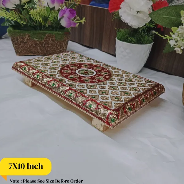 Embroidered_Floral_Motif_Table_Placemat_8x12_Inch
