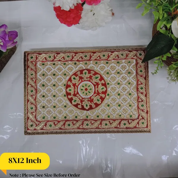 Embroidered_Floral_Motif_Table_Placemat_8x12_Inch