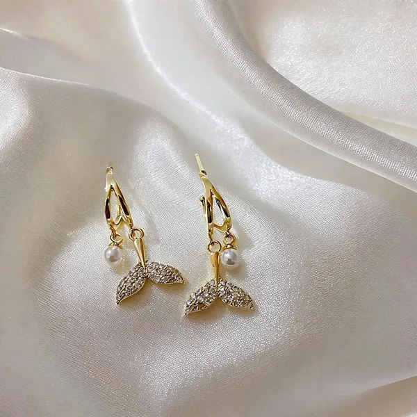 Gold_Pearl_Mermaid_Tail_Charm_Hoop_Earrings_For_Women