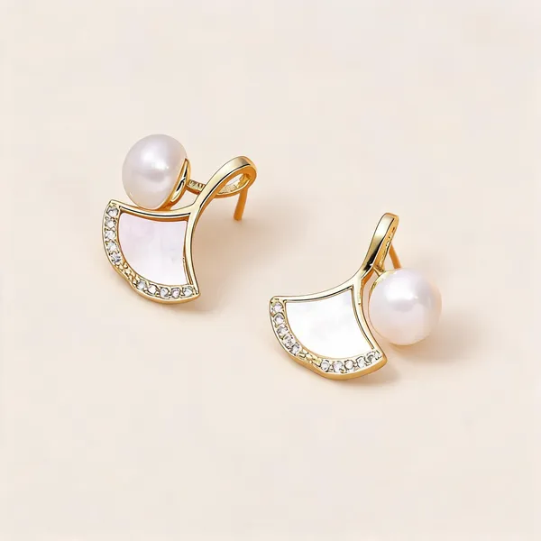White_Pearl_Gold_Fan_Shaped_Crystal_Stud_Earrings_For_Women