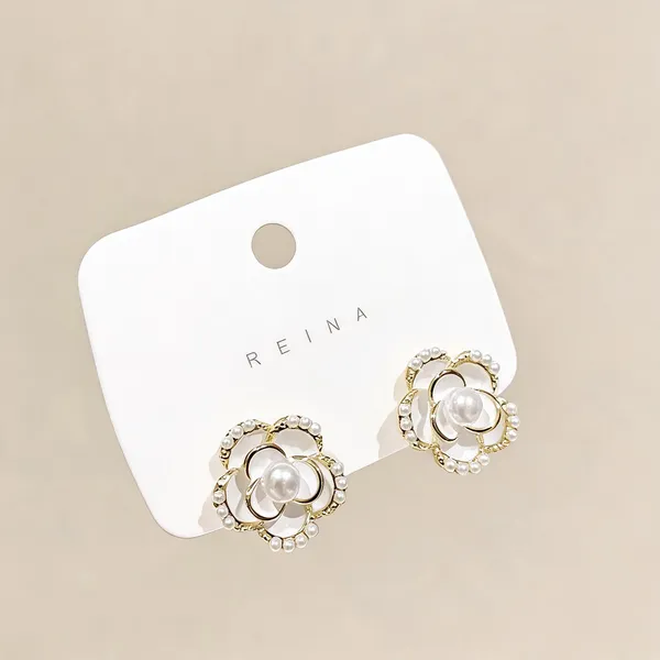 Gold_Floral_Pearl_Crystal_Stud_Earrings_For_Women