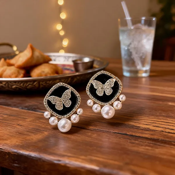Black_Enamel_Gold_Butterfly_Crystal_Pearl_Stud_Earrings_For_Women
