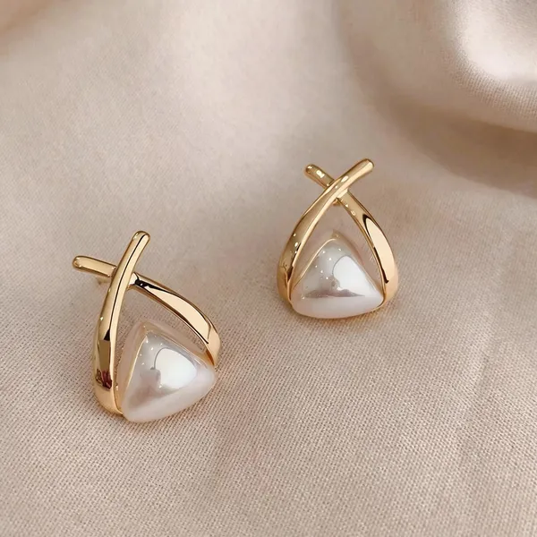 Gold_Stainless_Steel_Pearl_Triangle_Geometric_Stud_Earrings_For_Women