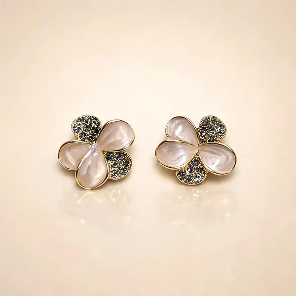 Gold_Tone_Mother_Of_Pearl_Floral_Stud_Earrings_For_Women