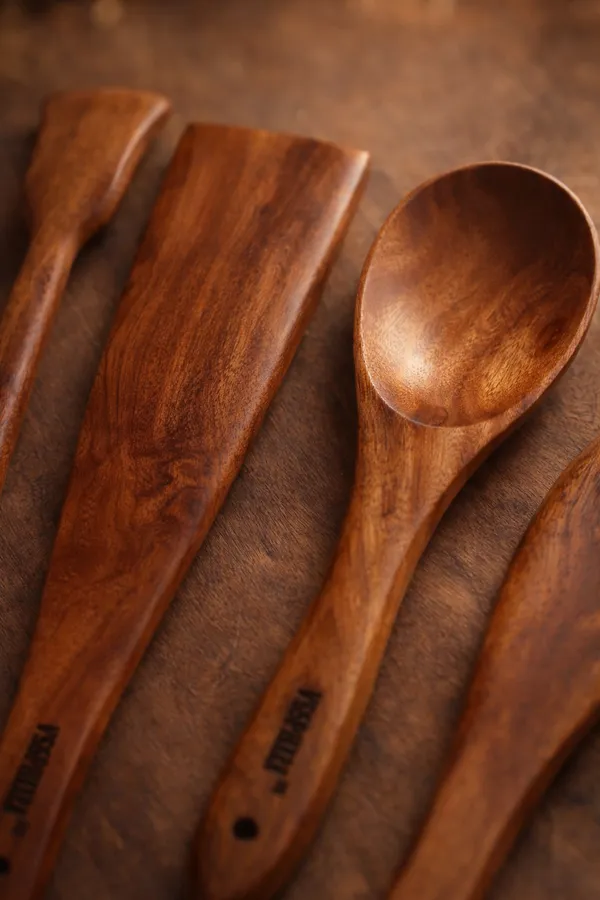 Pack_Of_4_Neem_Wood_Flat_Spatula,_Wide_Spatula,_Turner_And_Rice_Serving_Spoon