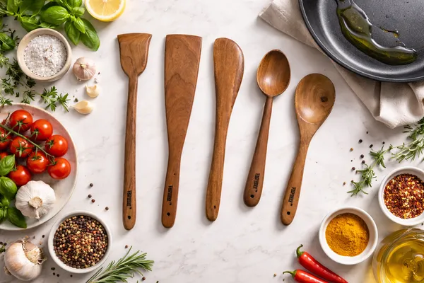 Pack_Of_5_Neem_Wood_Flat_Spatula,_Wide_Spatula,_Turner,_Cooking_And_Rice_Serving_Spoon
