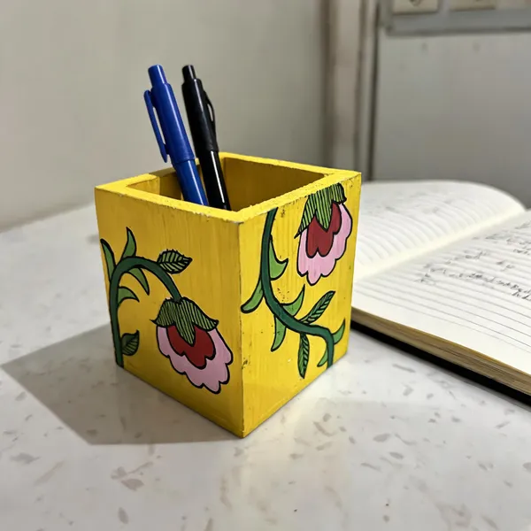 Floral_Design_Pen_Holder