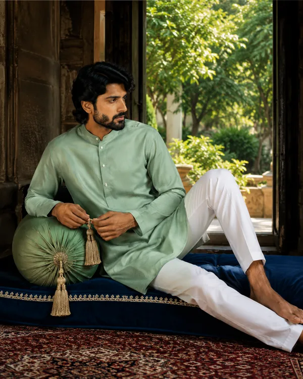 100%_Linen_Green_Straight_Fit_Kurta_for_Men