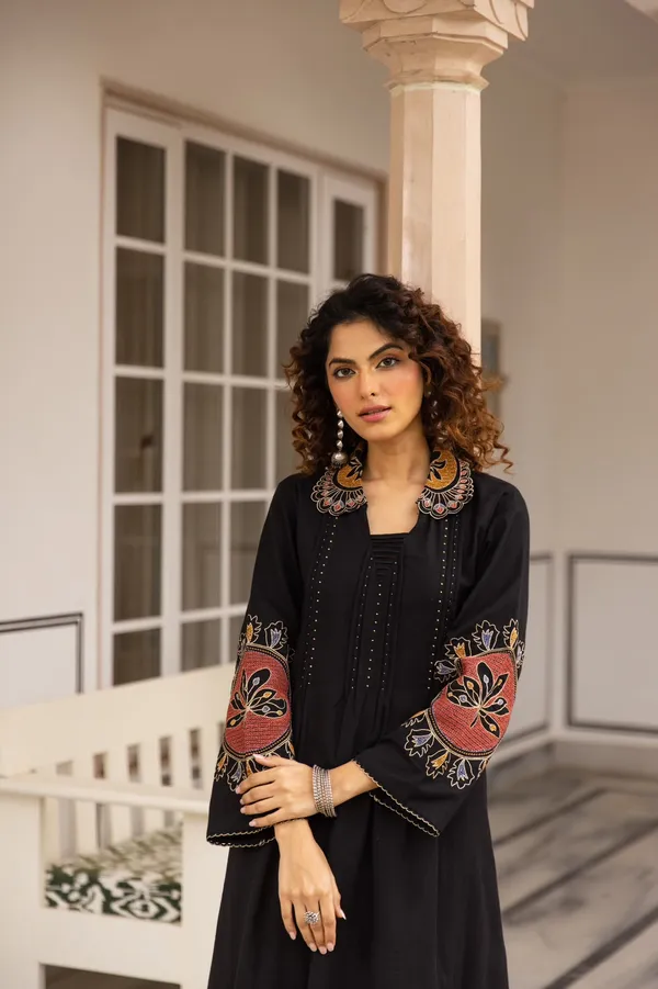 Black_German_Rayon_Embroidered_Floral_Kurta_Set_For_Women