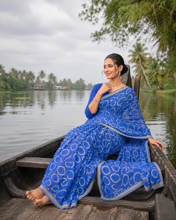 Blue_Printed_Saree_for_Women