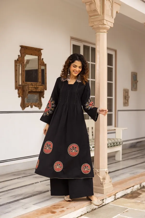 Black_German_Rayon_Embroidered_Floral_Kurta_Set_For_Women