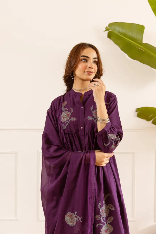 Purple_Mul-Cotton_Floral_Embroidered_Kurta_Set_For_Women