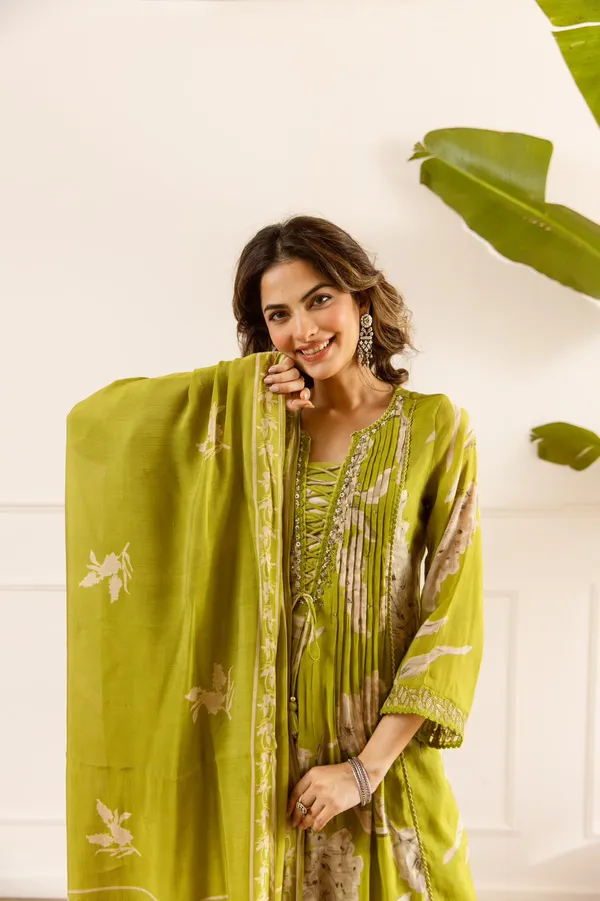 Green_Mul-Chanderi_Floral_Print_Kurta_Set_For_Women