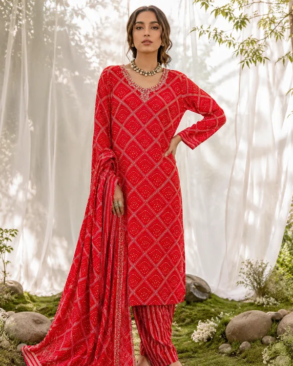 Red_Printed_3_piece_Kurta_Set_For_Women