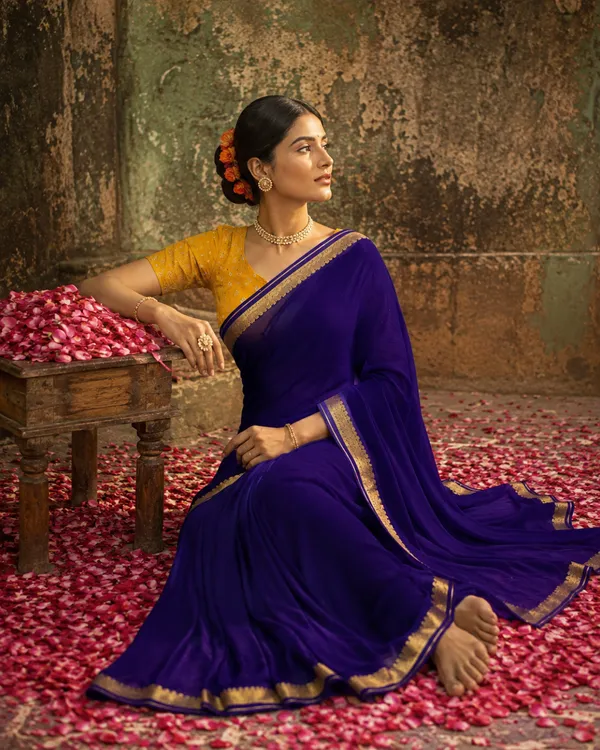 Purple_Traditional_Gold_Border_Saree_For_Women