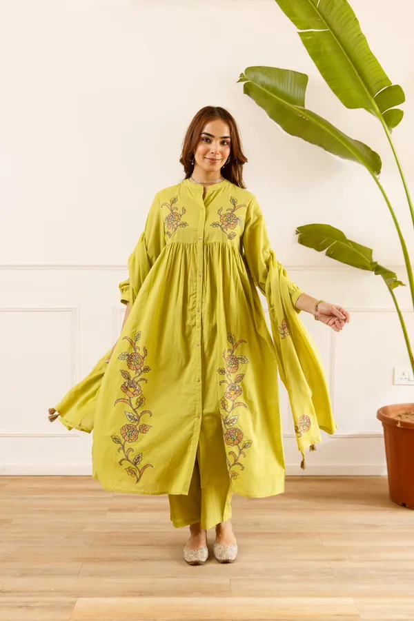 Lime_Green_Mul-Cotton_Floral_Embroidered_Kurta_For_Women