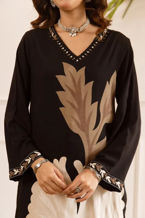 Black_German_Rayon_Floral_Print_Kurta_Set_For_Women