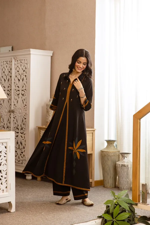 Black_German_Rayon_Embroidered_Kurta_Set_For_Women
