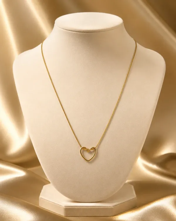 The_Golden_Contour_Heart_Pendant