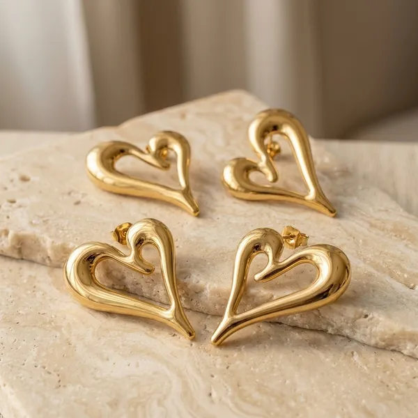 Gold_Stainless_Steel_Heart_Shaped_Stud_Earrings_For_Women