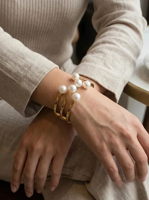 Anti-Tarnishgold_Plated_Pearl_Cuff_Kada__Bracelet