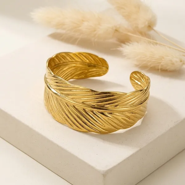 Gold_Stainless_Steel_Feather_Design_Open_Cuff_Bracelet_For_Women
