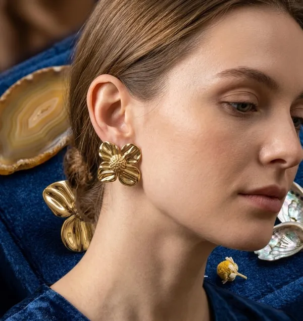 Gold_Stainless_Steel_Floral_Stud_Earrings_For_Women