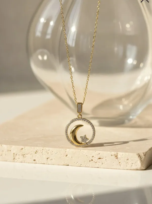 Gold_Plated_Anti-tarnish_Moon_and_Star_Pendant_Necklace_for_Women