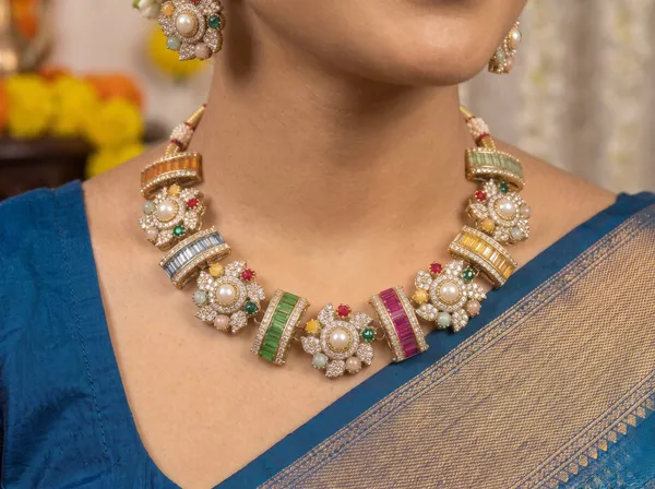 Multi_Trayi_Premium_Sabya_Inspired_Necklace_Set_with_Earring_&_Teeka