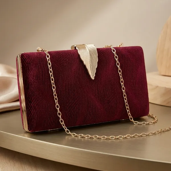 Maroon_Velvet_Textured_Gold_Chain_Strap_Clutch_For_Women