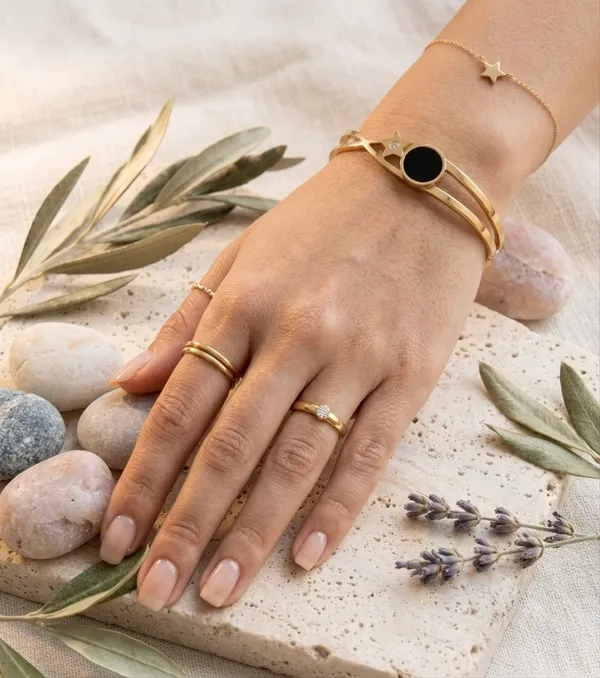 Gold_Stainless_Steel_Black_Stone_Geometric_Cuff_Bracelet_For_Women