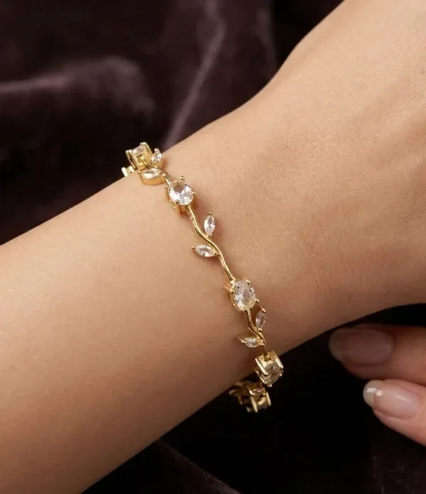 Gold_Stainless_Steel_Crystal_Stone_Wave_Design_Bracelet_For_Women