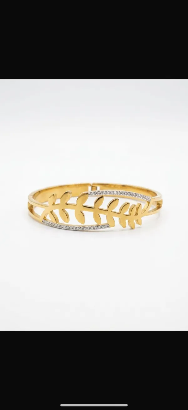 Gold_Stainless_Steel_Leaf_Crystal_Embellished_Bracelet_For_Women