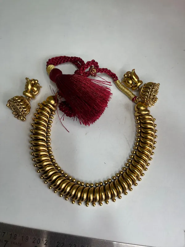 Shindeshahi_Thushi