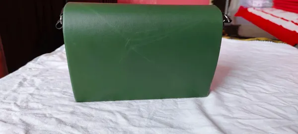 Green_Pu_Leather_Crossbody_Bag_with_Gold_Tone_Clasp_For_Women