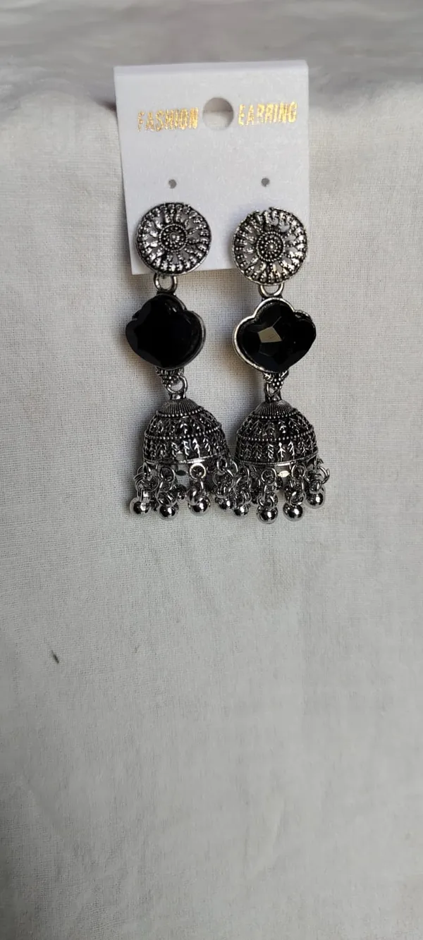 Black_And_Silver_Alloy_Earrings_For_Women