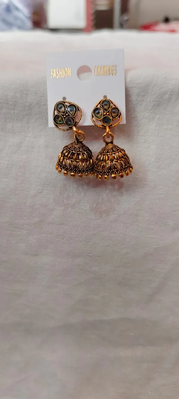 Golden_And_Green_Alloy_Earrings_For_Women