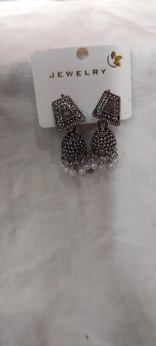 Silver_Alloy_Earrings_For_Women