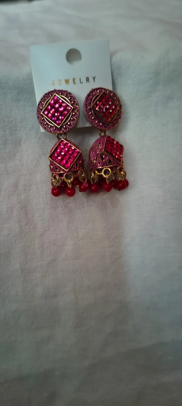 Red_And_Golden_Alloy_Earrings_For_Women
