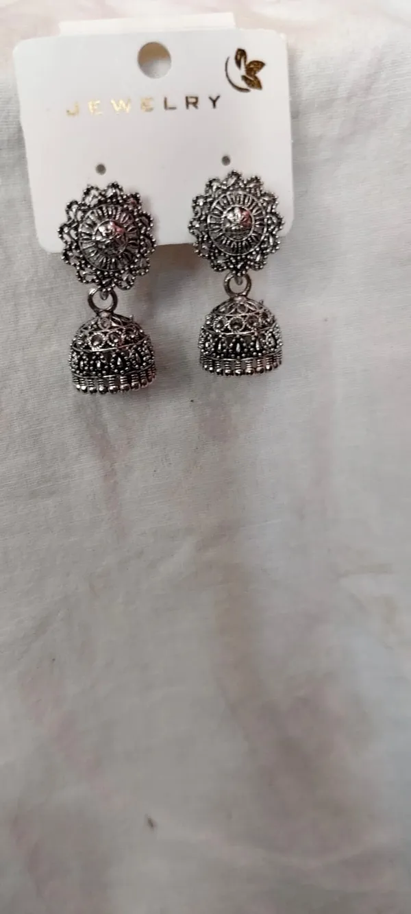 Silver_Alloy_Earrings_For_Women