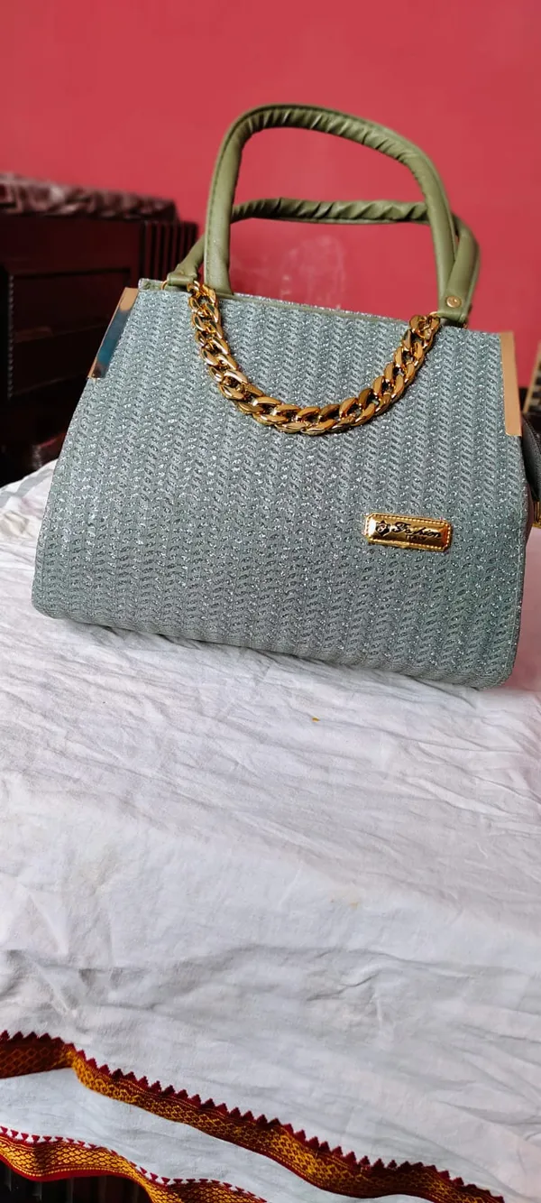 Grey_Textured_Handbag_with_Gold_Chain_and_Green_Handles_for_Women