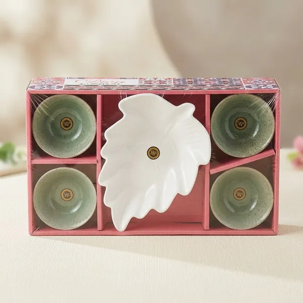 Diva_White_Ceramic_Leaf_Serving_Platter_with_4_Matching_Bowls