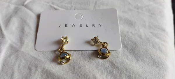 Blue_And_Golden_Alloy_Earrings_For_Women